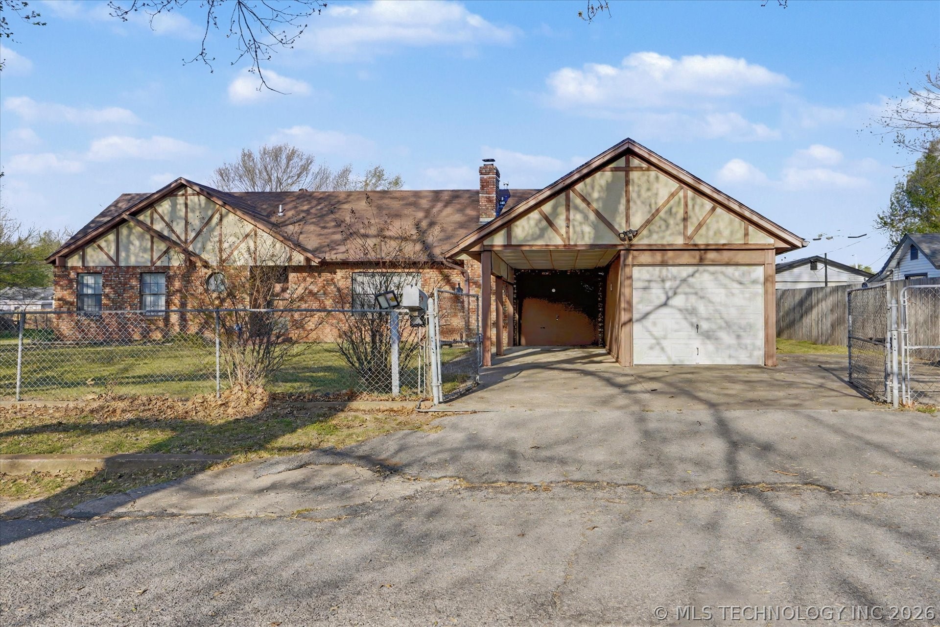 546 N 38th West Avenue