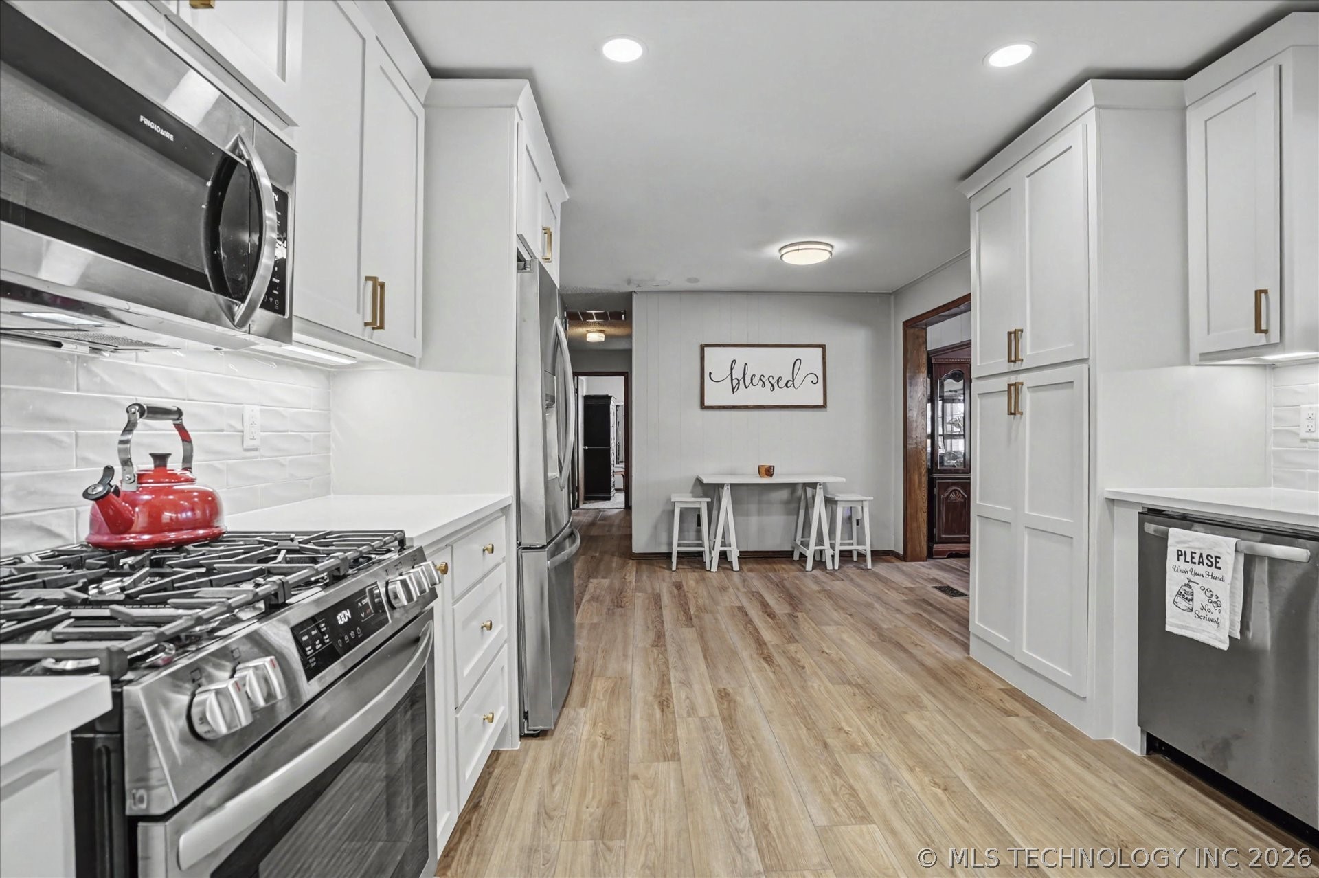 546 N 38th West Avenue