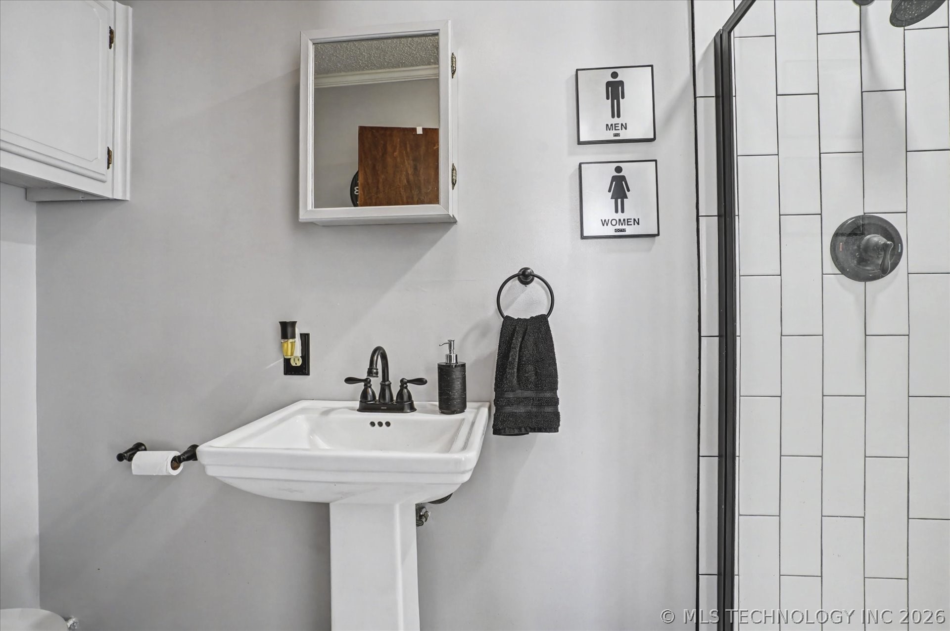 546 N 38th West Avenue