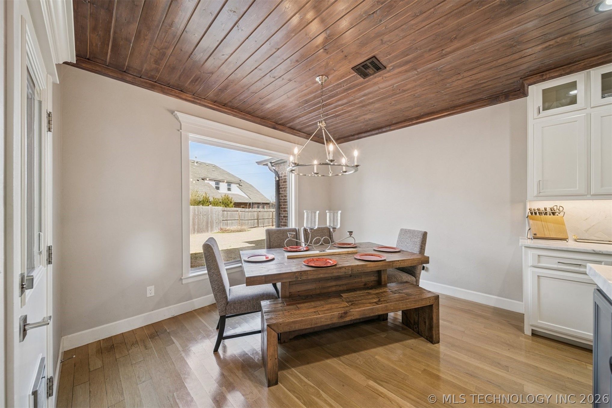 1003 W 87th Street S