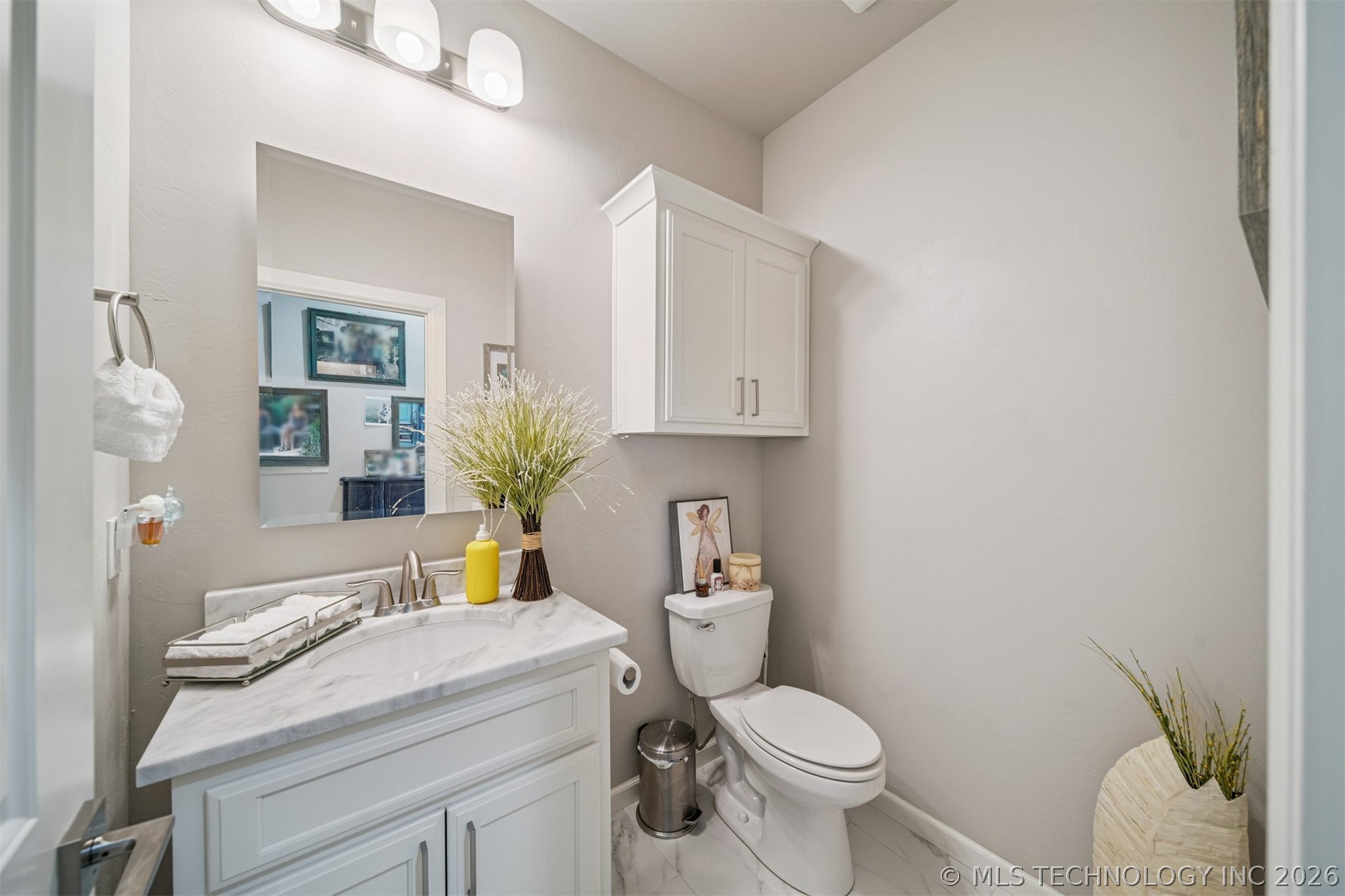 1003 W 87th Street S