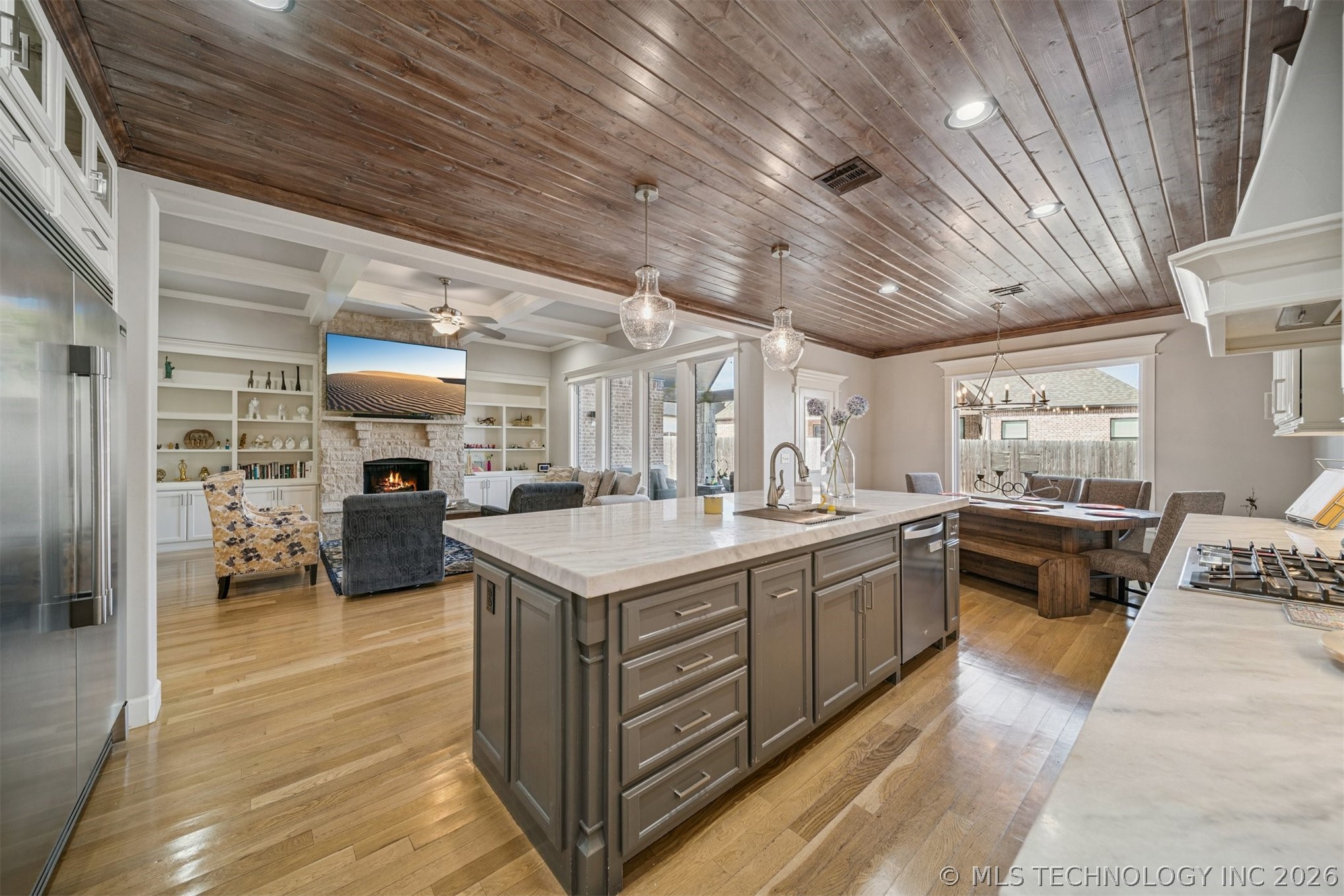 1003 W 87th Street S