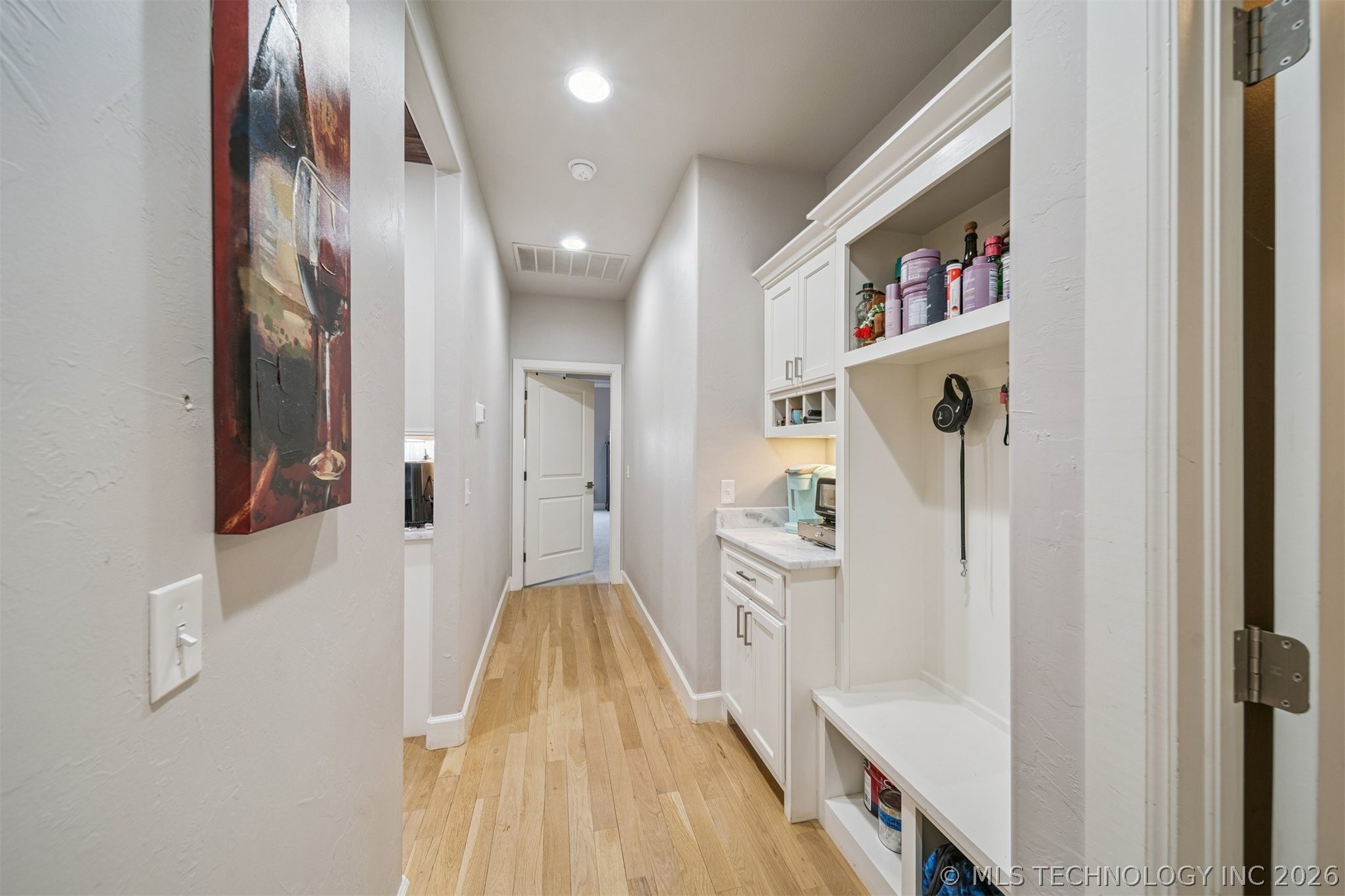 1003 W 87th Street S