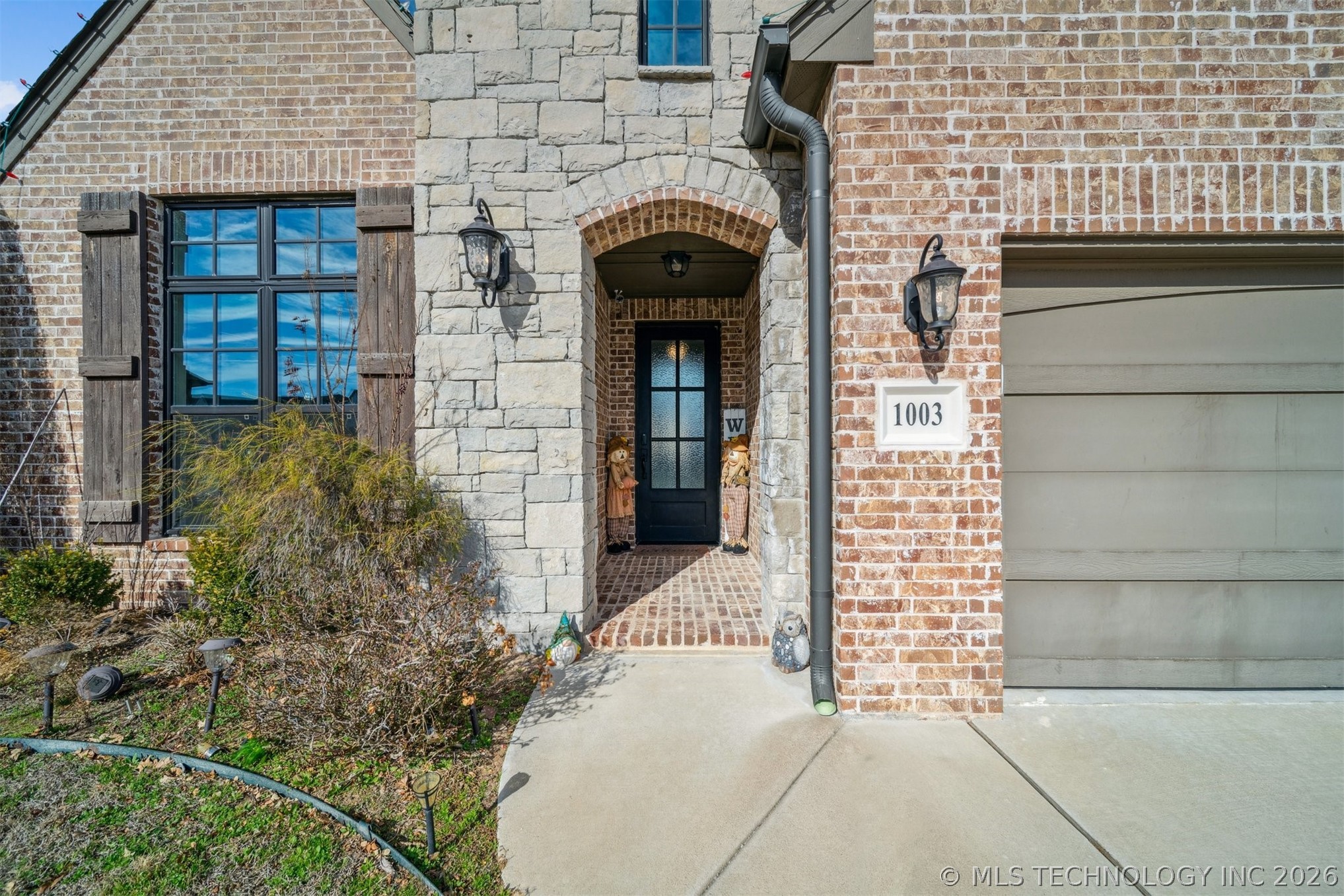 1003 W 87th Street S