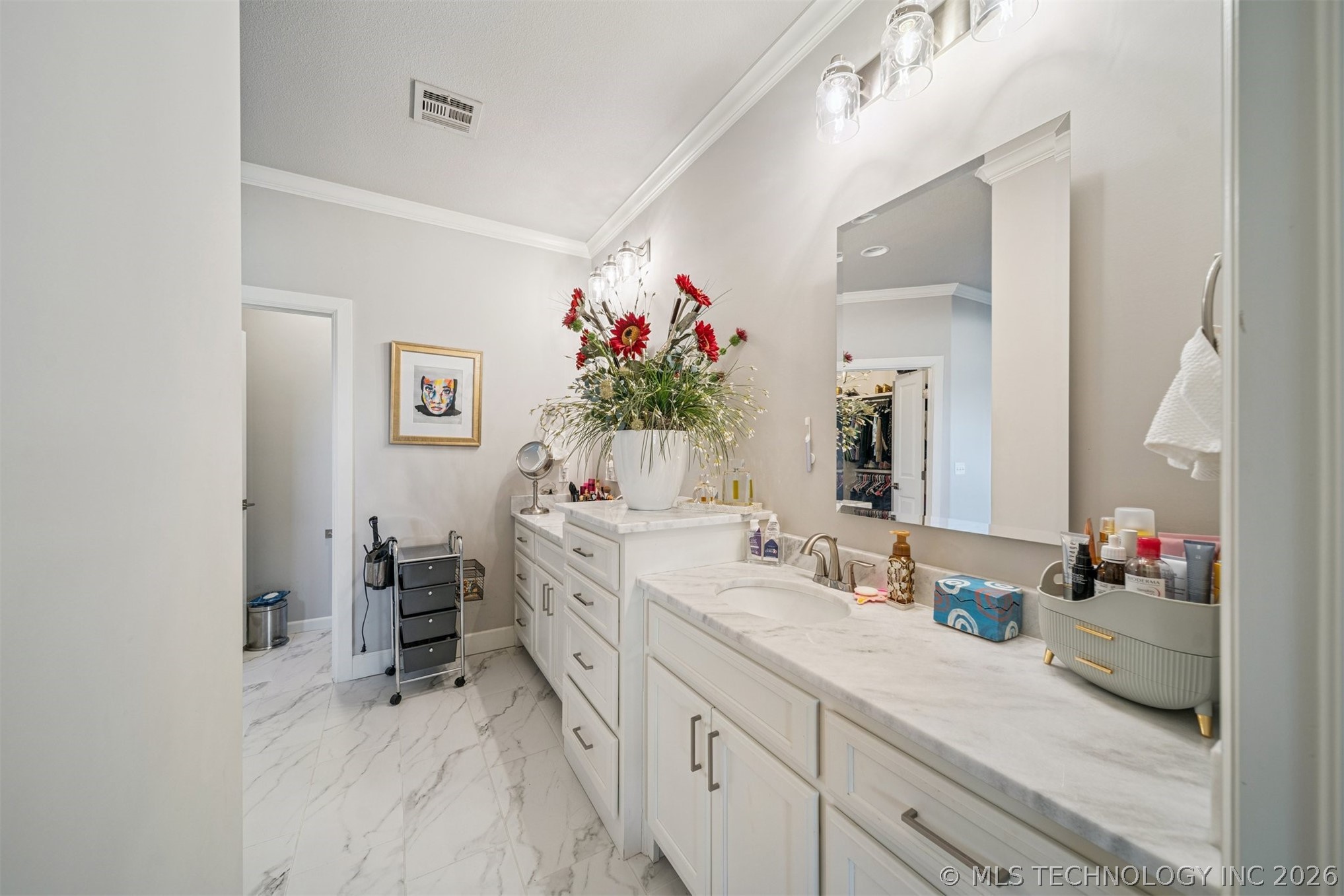 1003 W 87th Street S