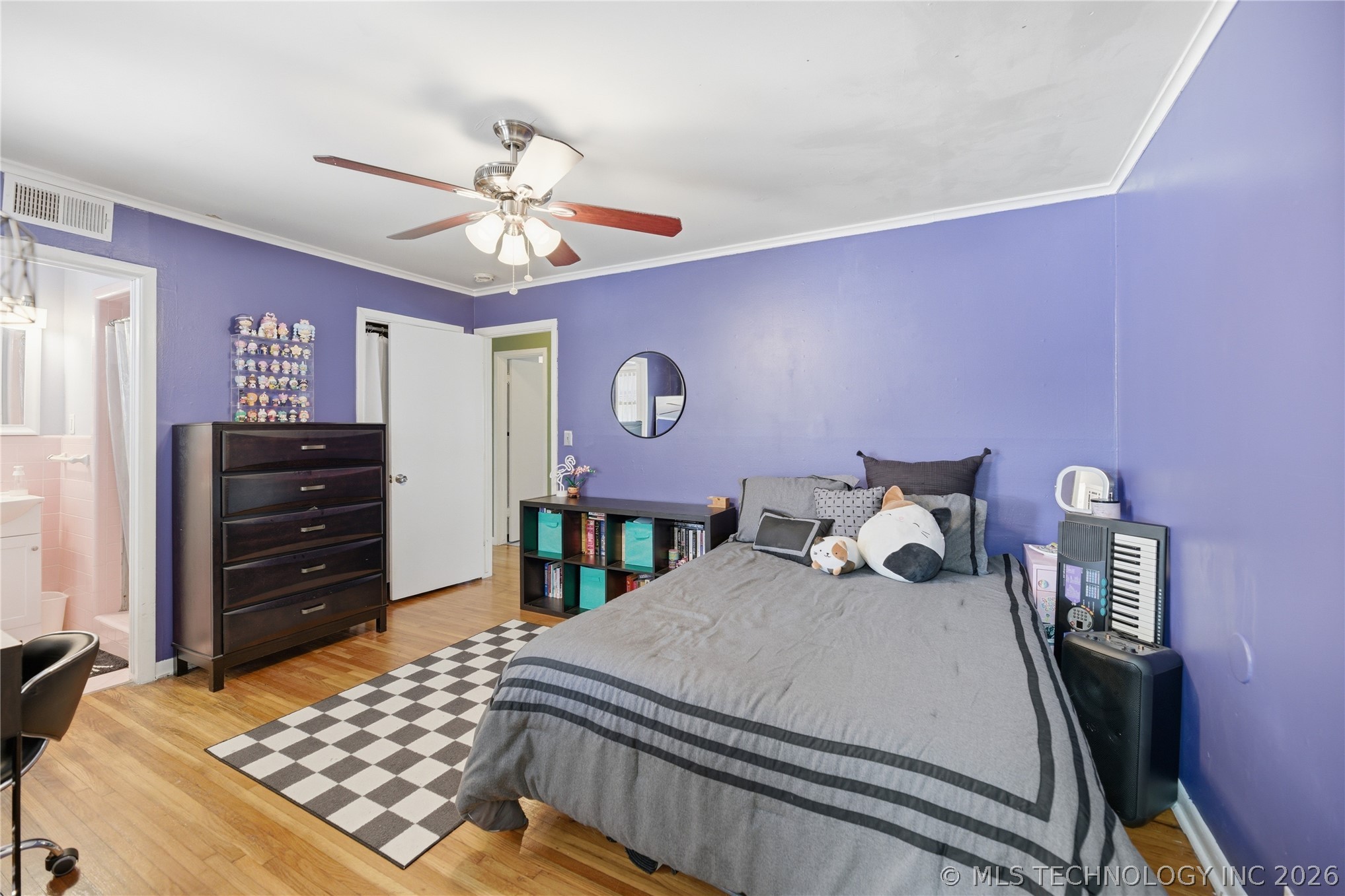 3931 S Oswego Avenue