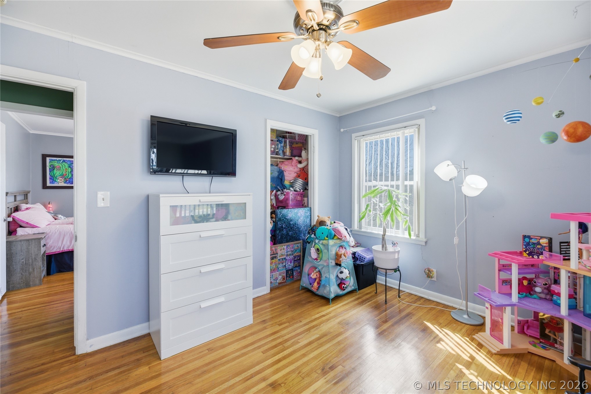 3931 S Oswego Avenue