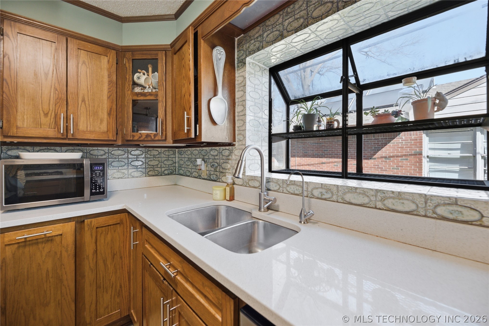 3931 S Oswego Avenue