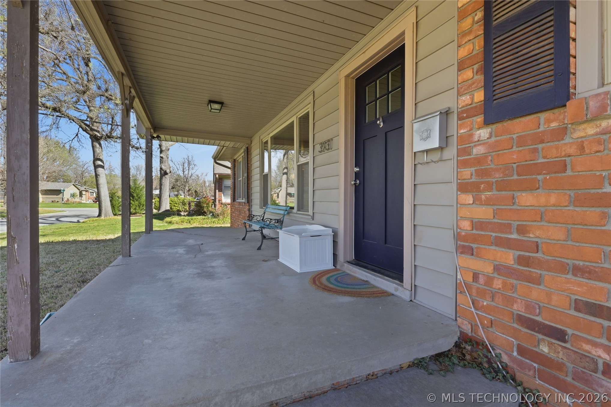 3931 S Oswego Avenue