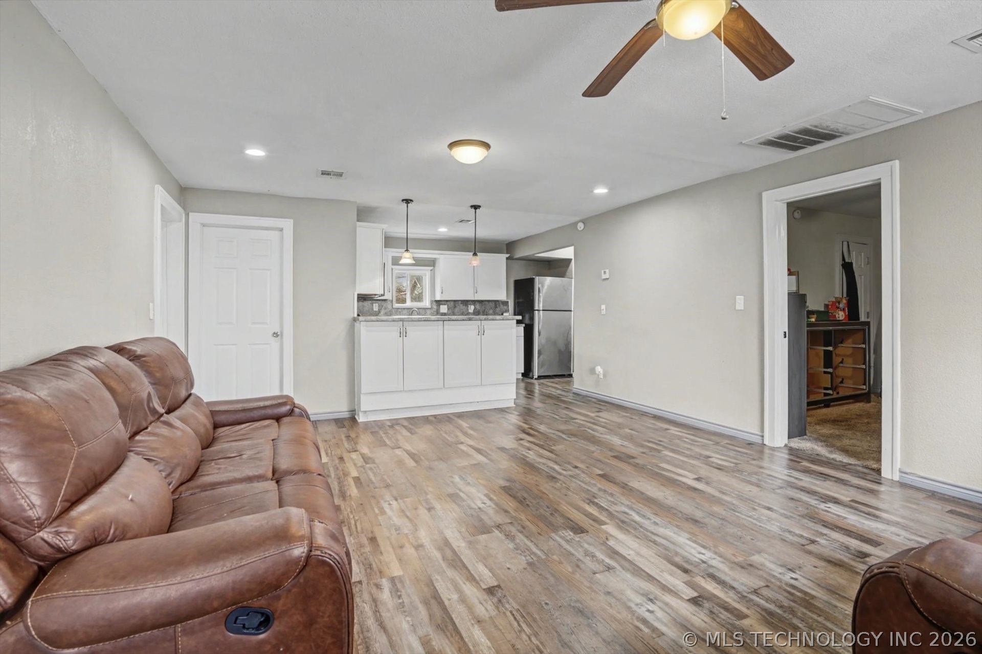 26 S Urbana Street