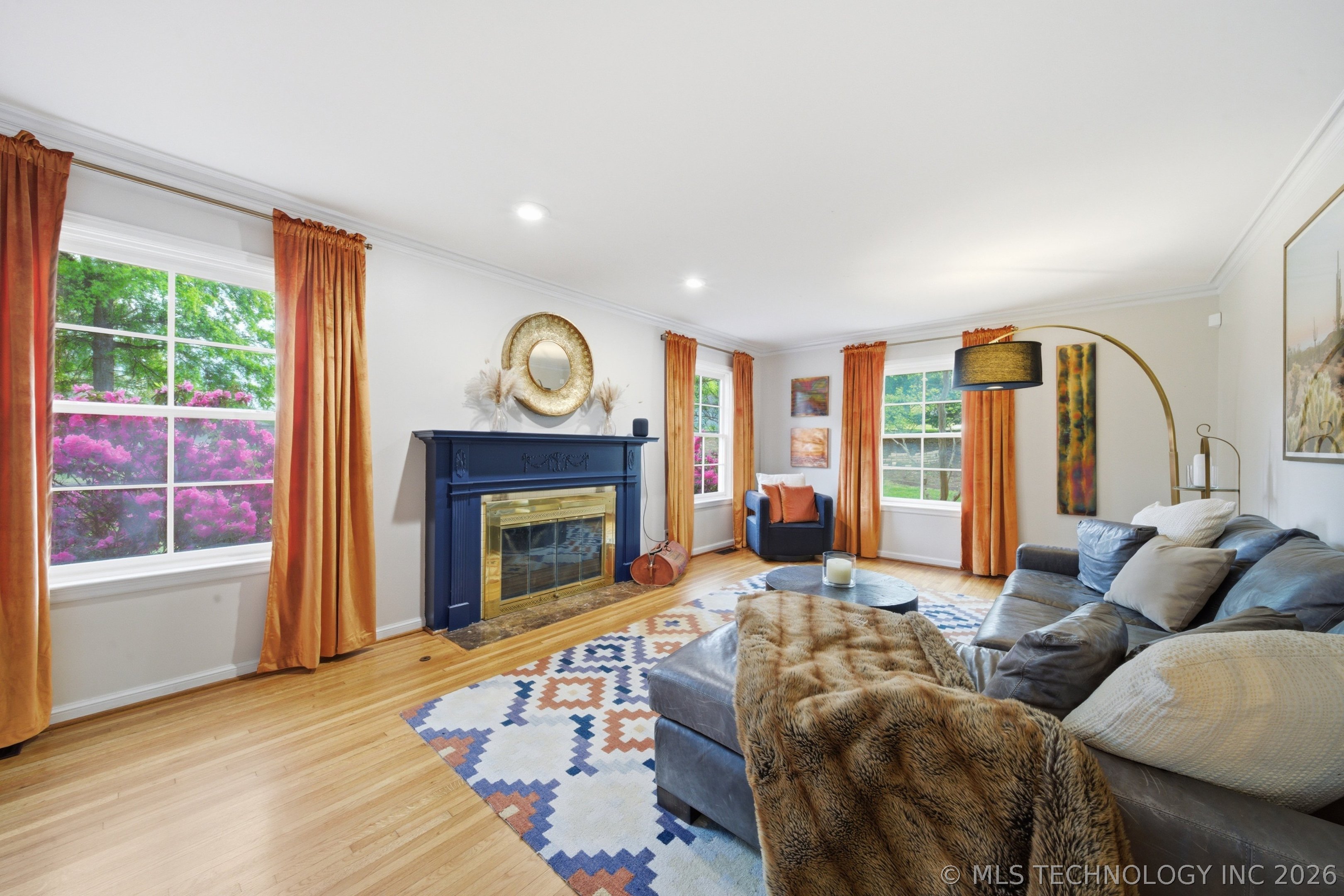 2264 E 37th Street