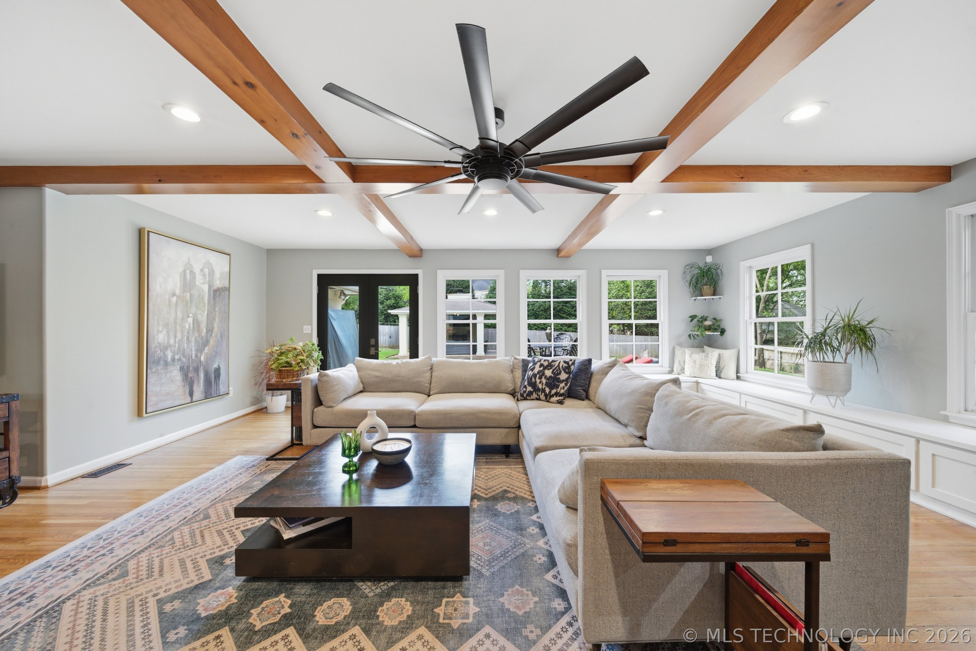 2264 E 37th Street