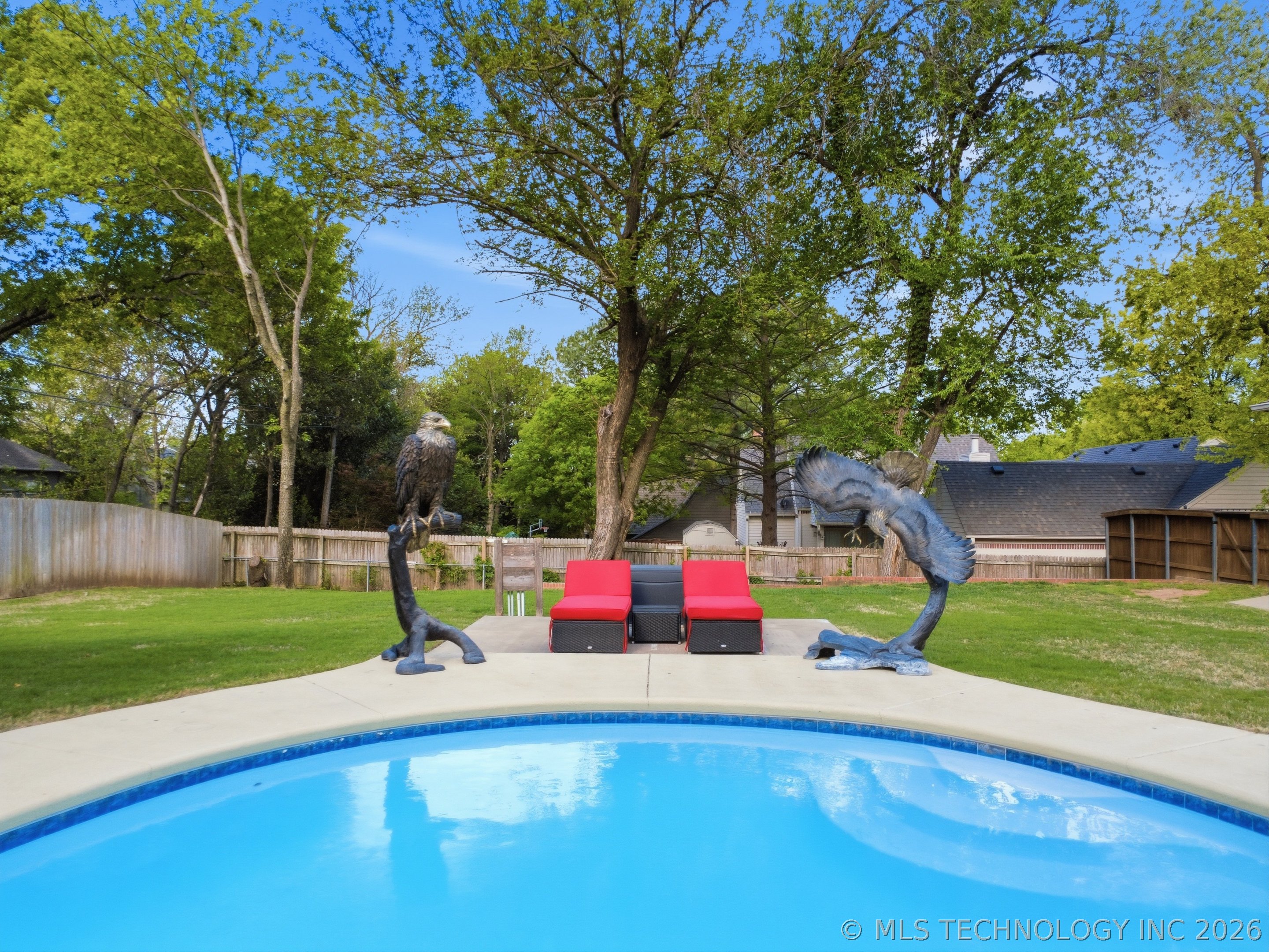 2264 E 37th Street