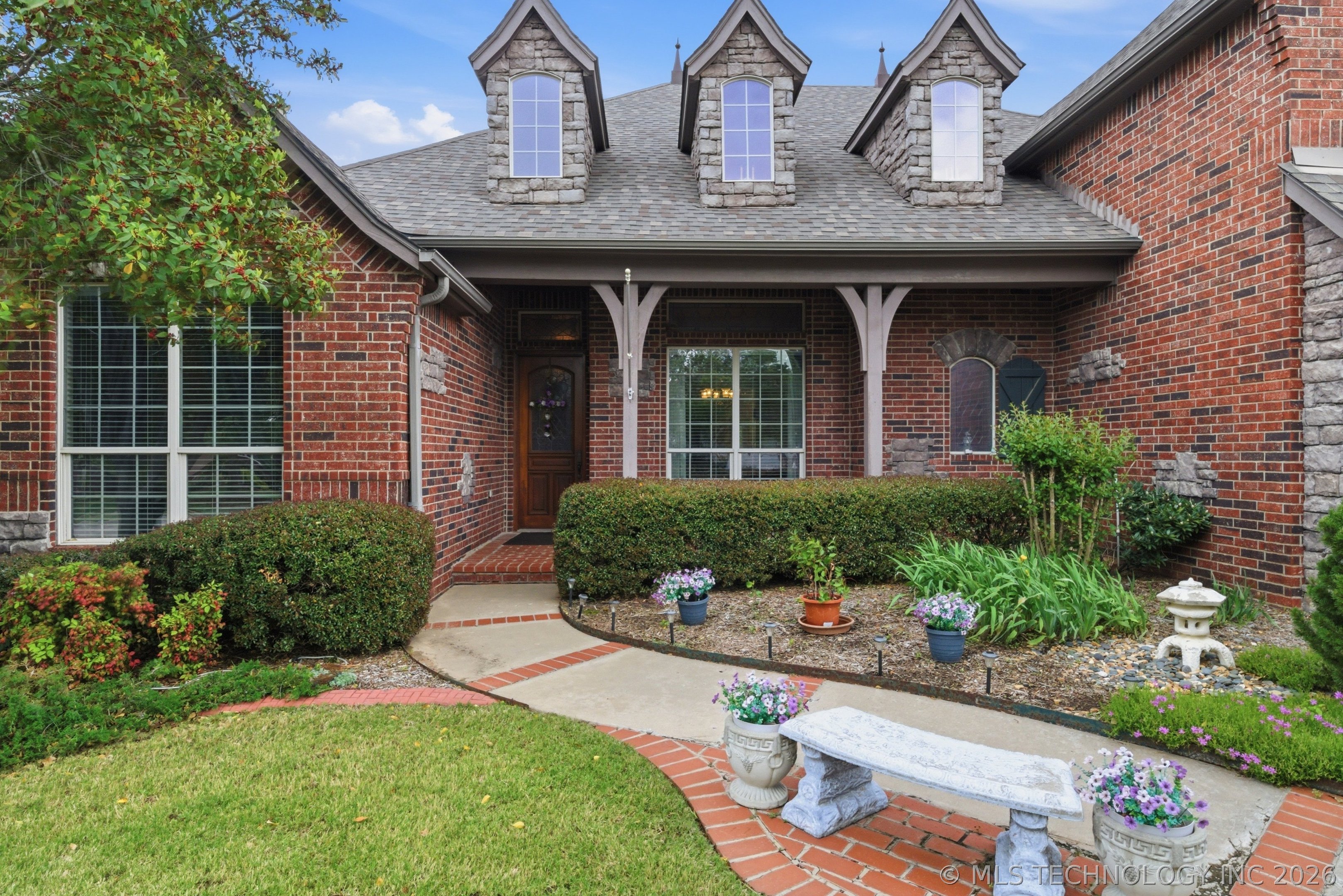 1504 W Trenton Street