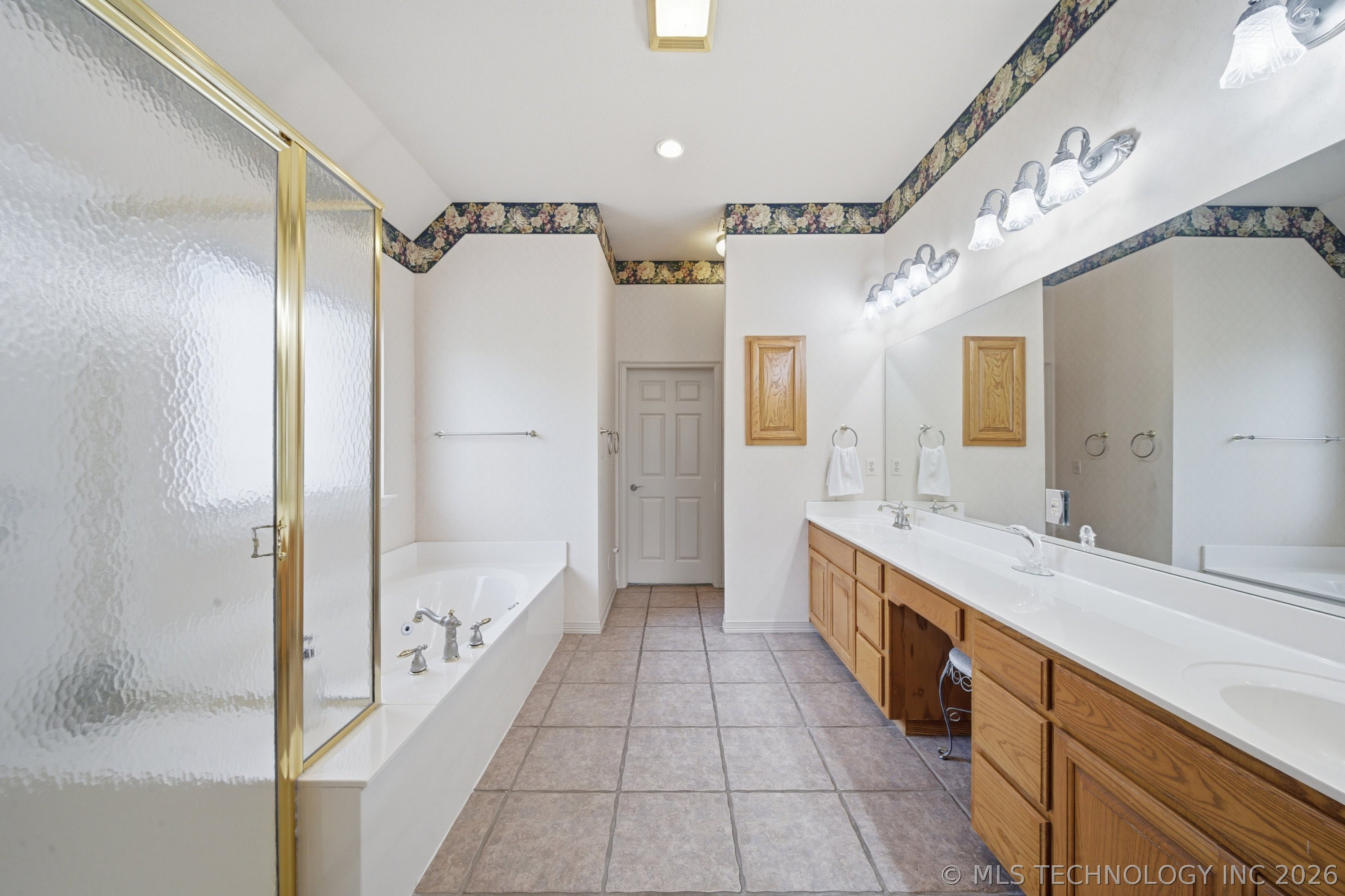 1504 W Trenton Street