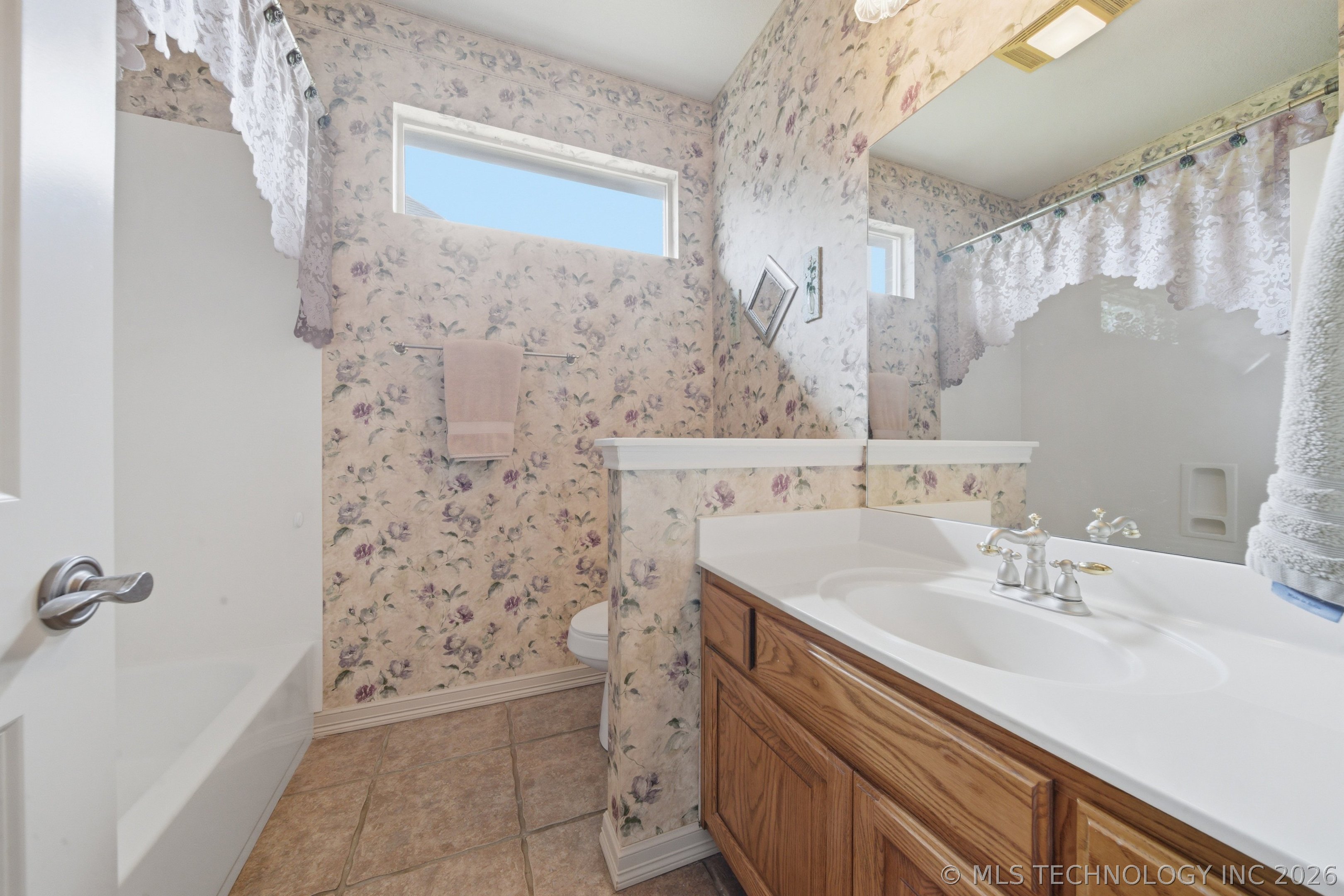 1504 W Trenton Street