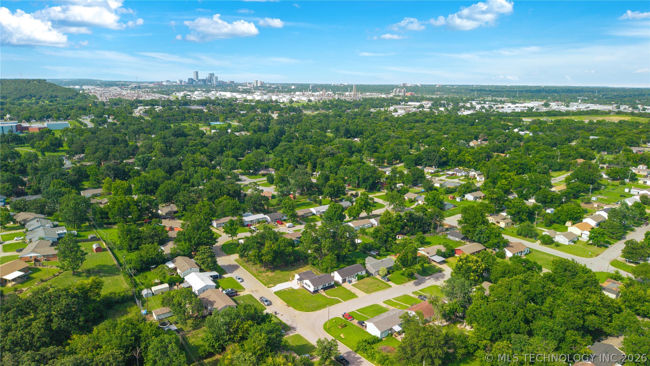 2139 W 46th Place