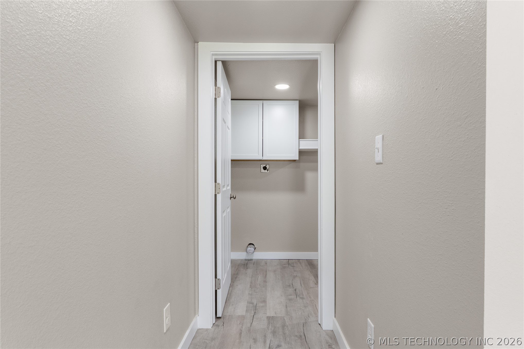 2139 W 46th Place