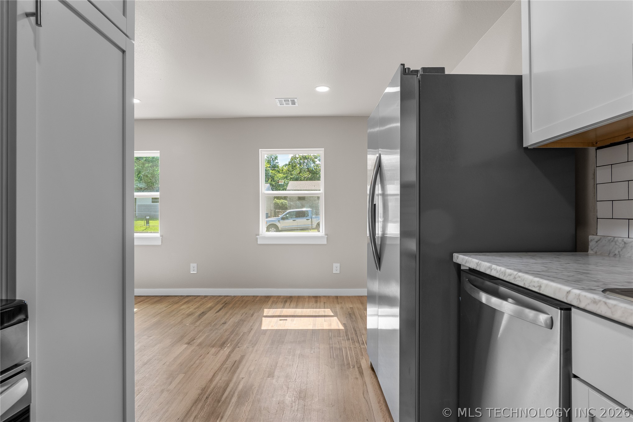 2139 W 46th Place
