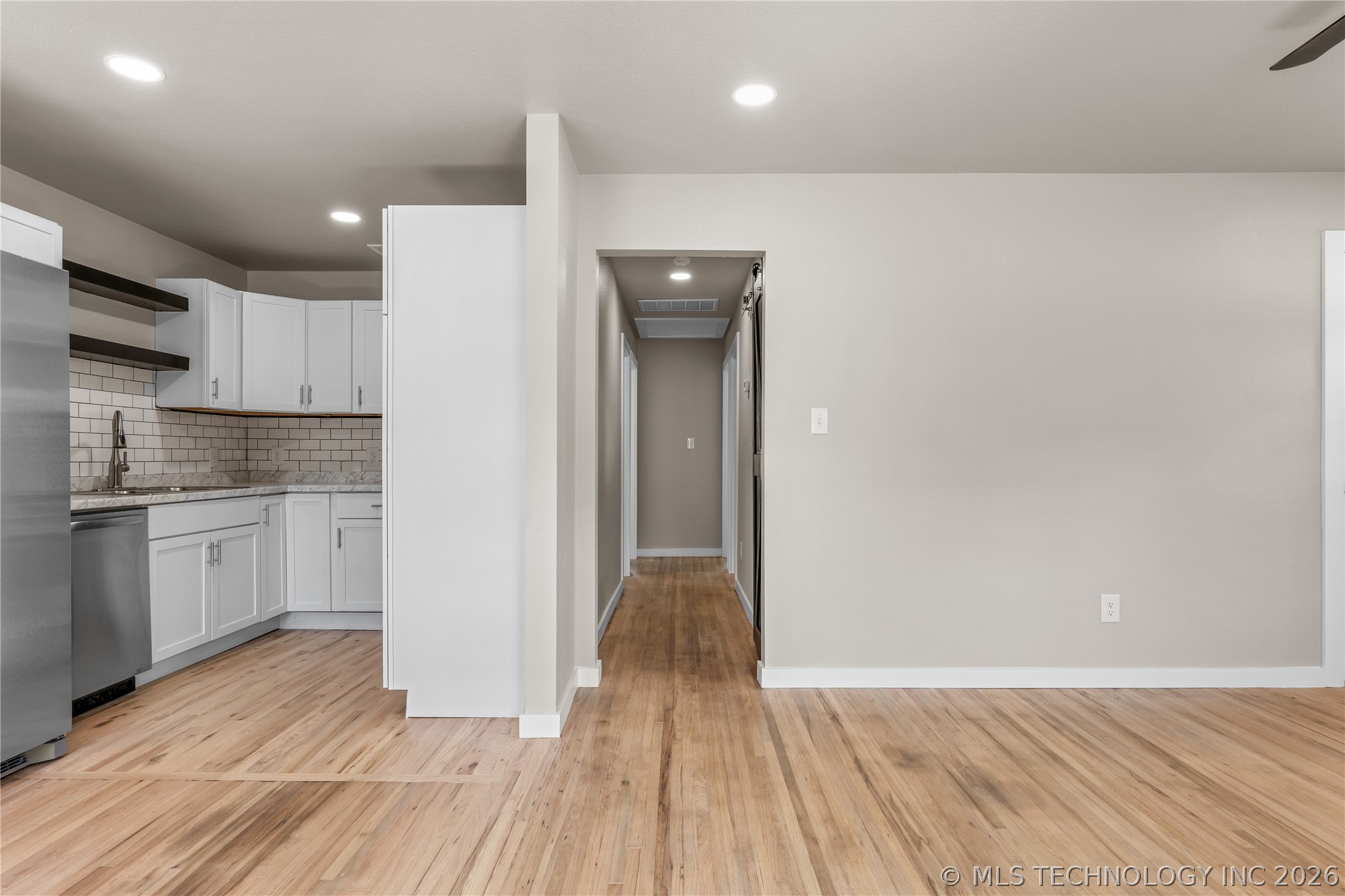 2139 W 46th Place