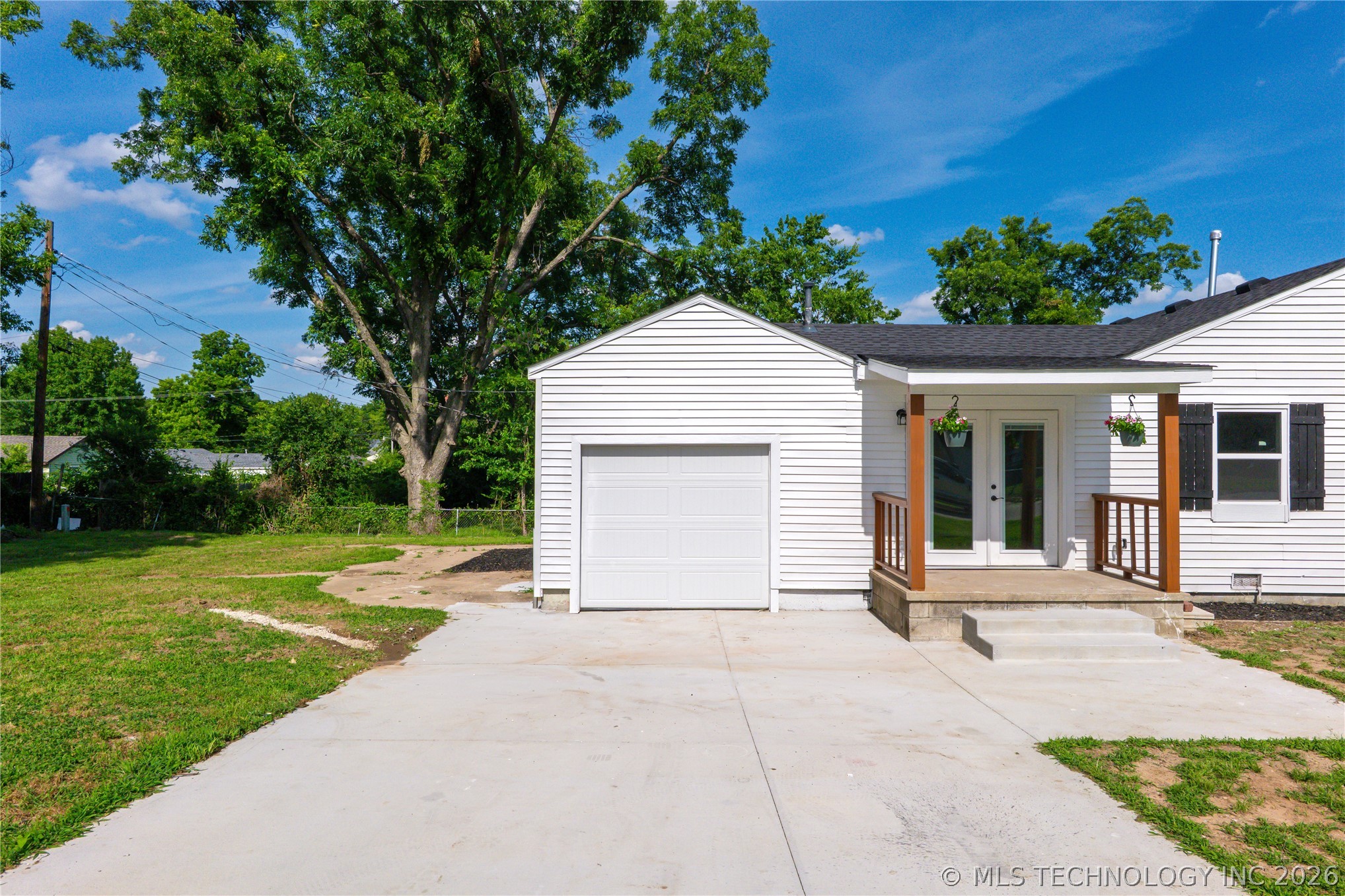 2139 W 46th Place