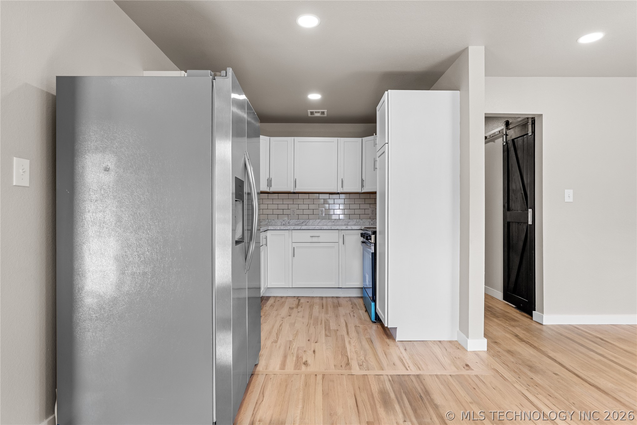 2139 W 46th Place