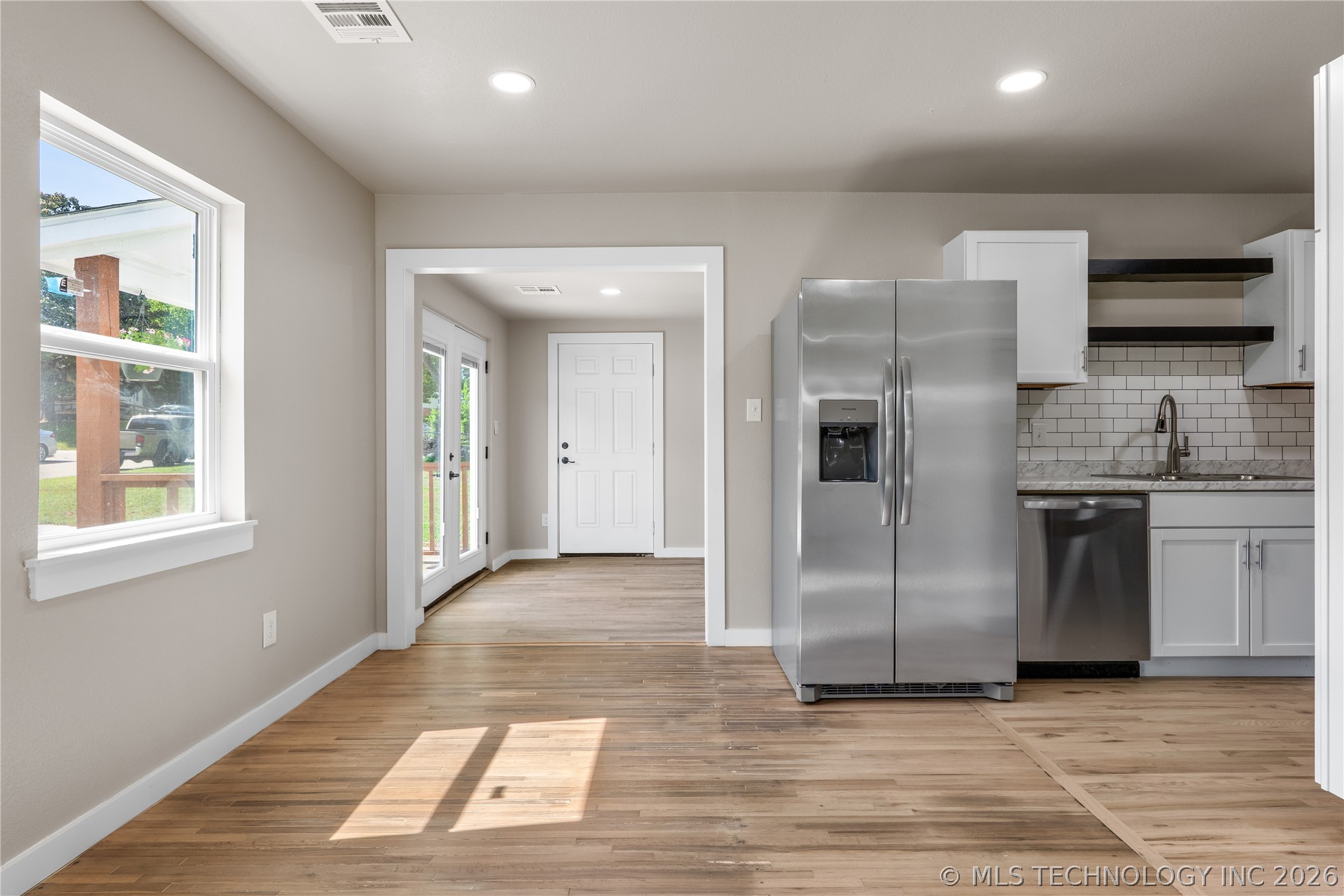 2139 W 46th Place