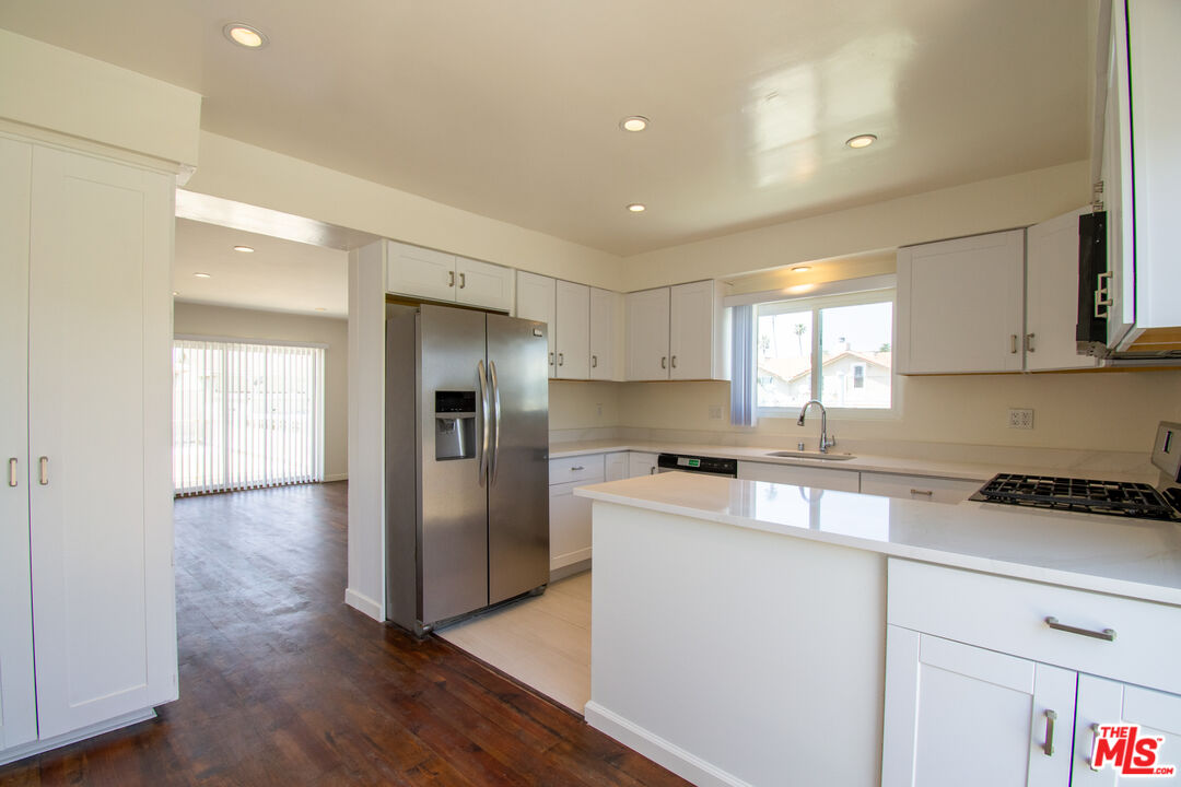 853 18th St Unit: 7