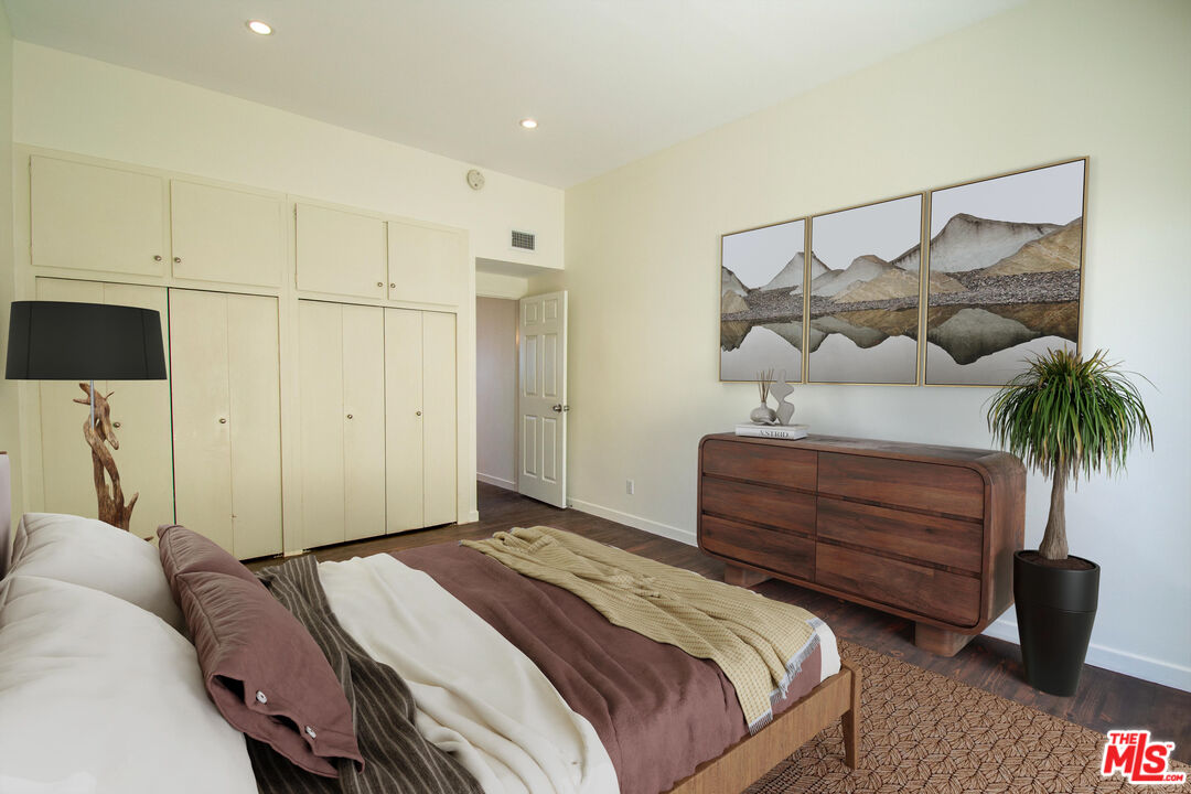 853 18th St Unit: 7