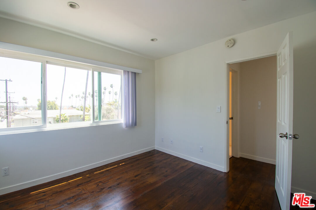 853 18th St Unit: 7