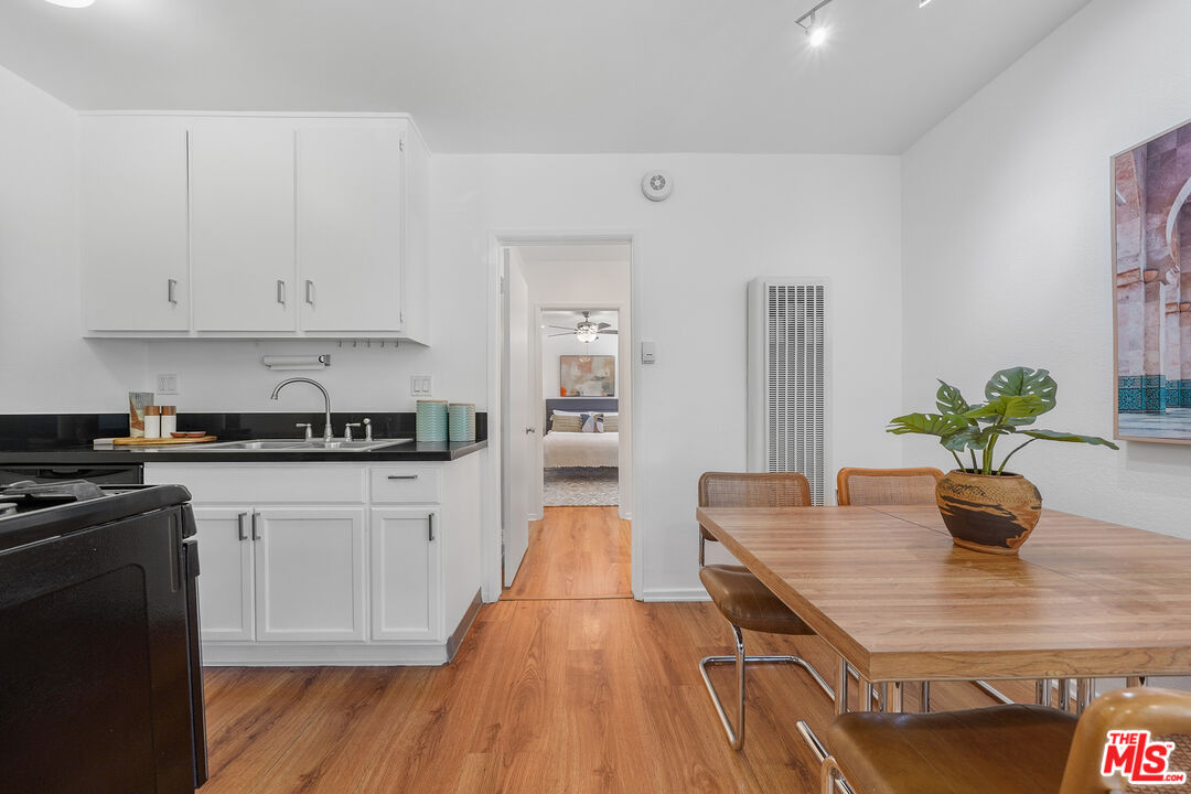 4358 Berryman Ave Unit: 9