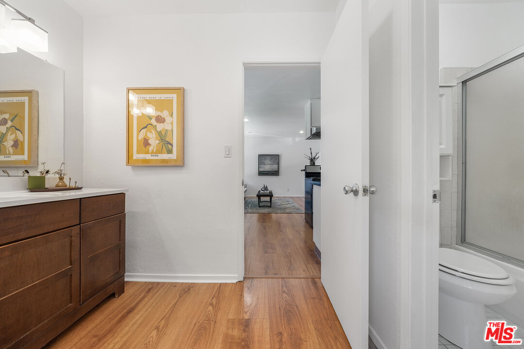 4358 Berryman Ave Unit: 9