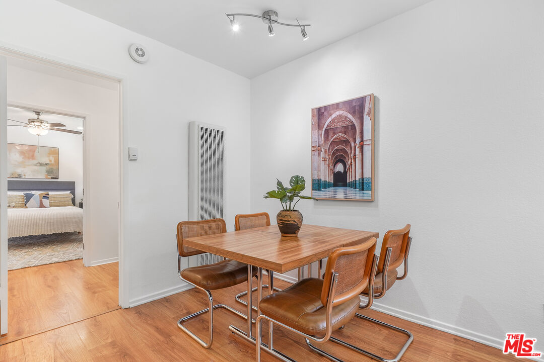4358 Berryman Ave Unit: 9