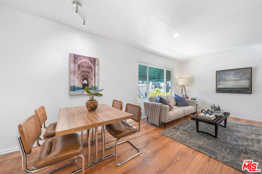 4358 Berryman Ave Unit: 9