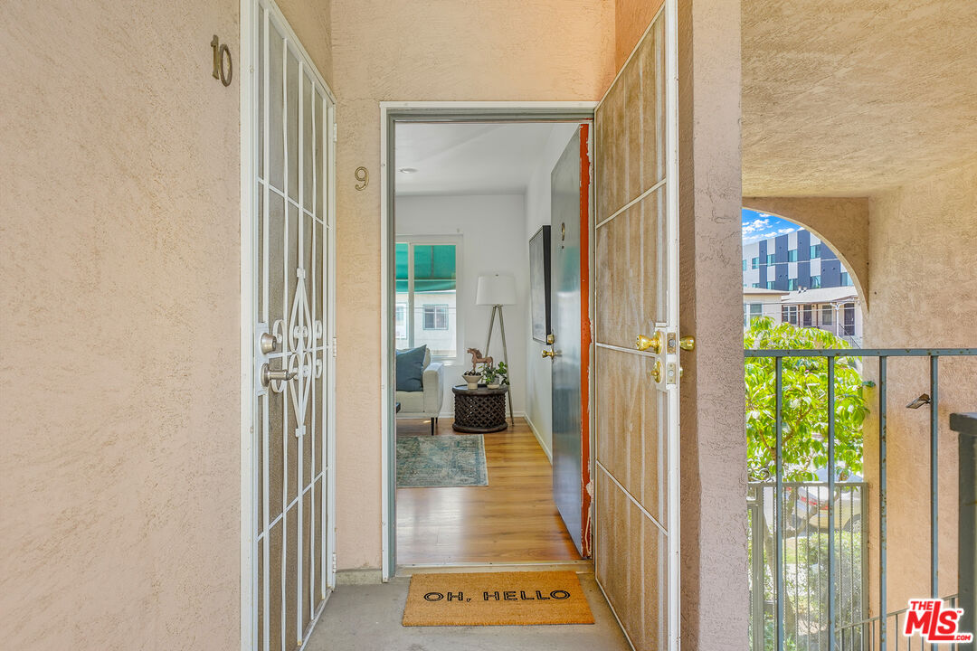 4358 Berryman Ave Unit: 9