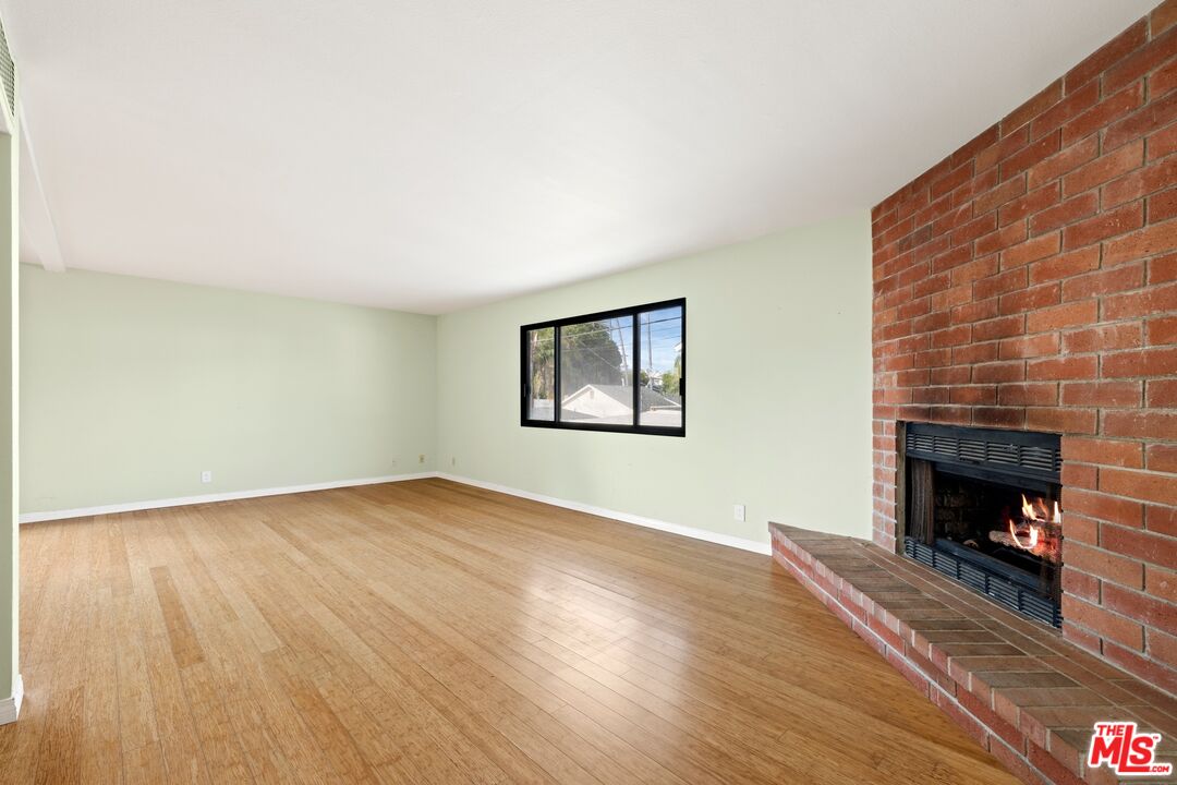 2412 Ocean Ave Unit: 2