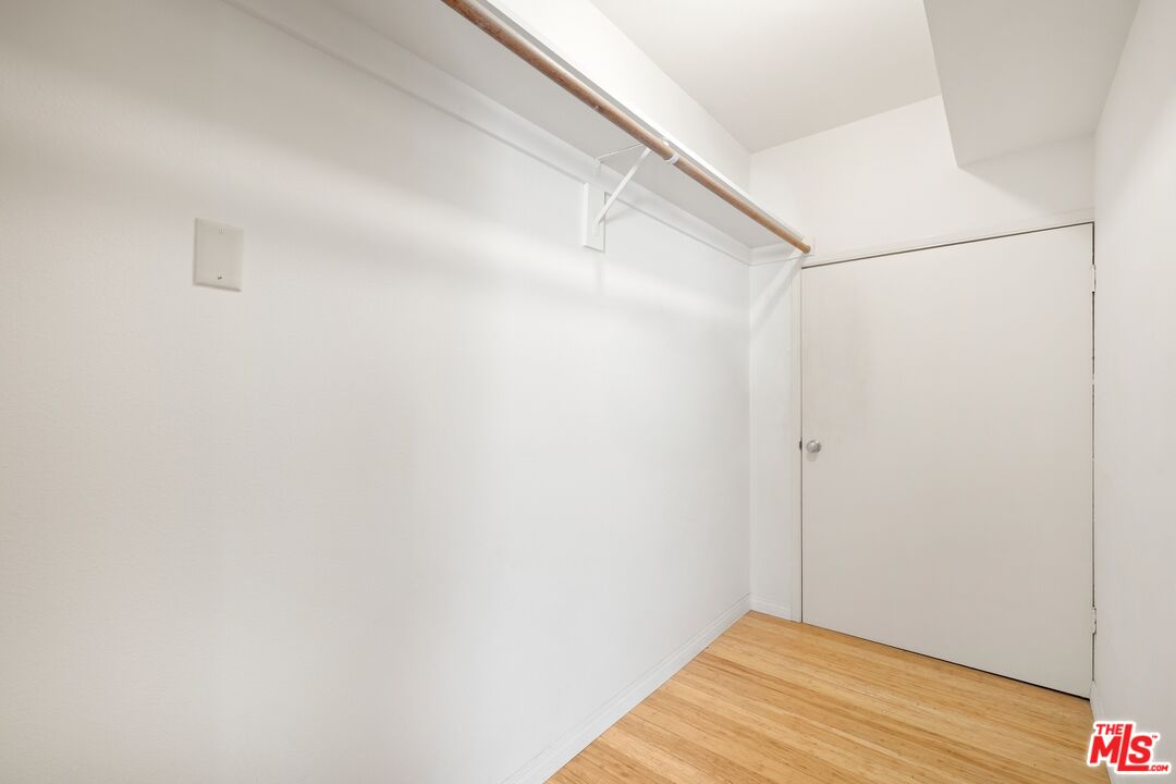 2412 Ocean Ave Unit: 2