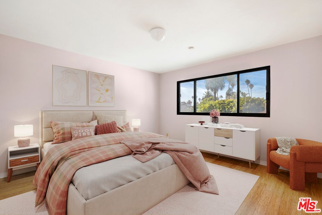 2412 Ocean Ave Unit: 2