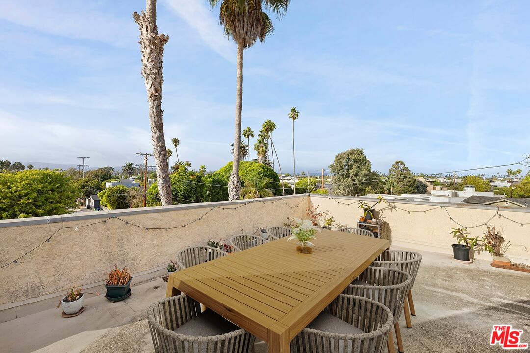 2412 Ocean Ave Unit: 2