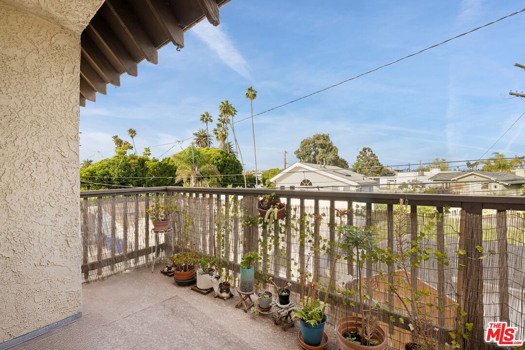 2412 Ocean Ave Unit: 2