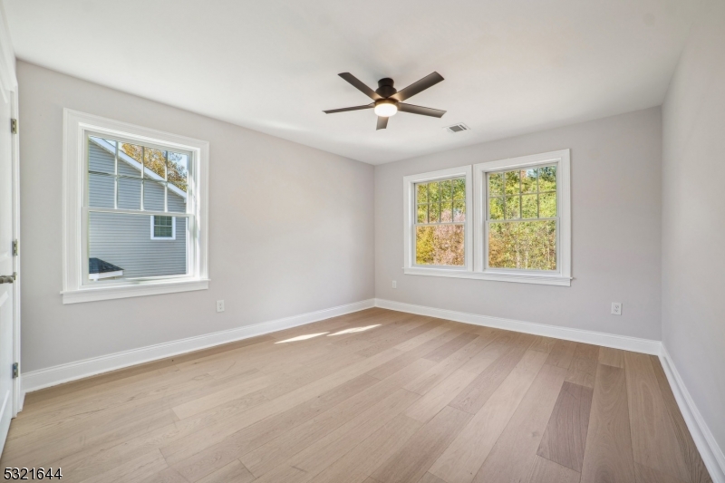 6 Riverside Dr