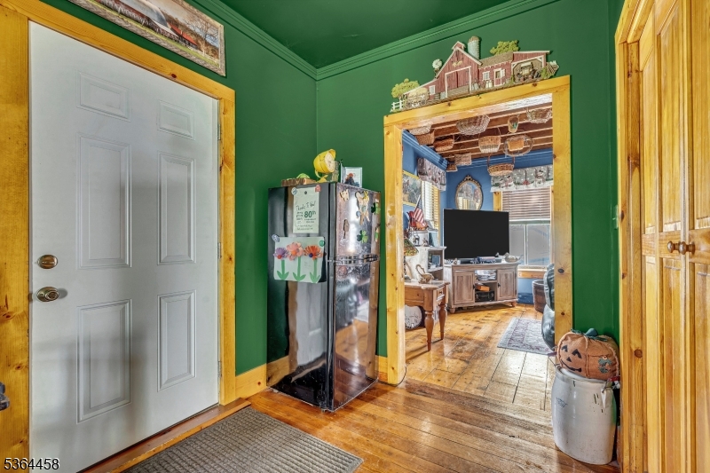 135 Main St