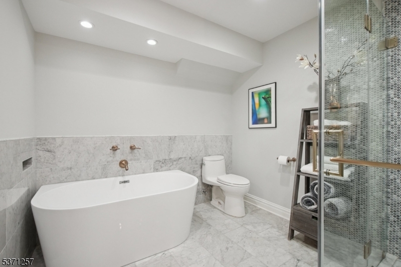 12 Water St