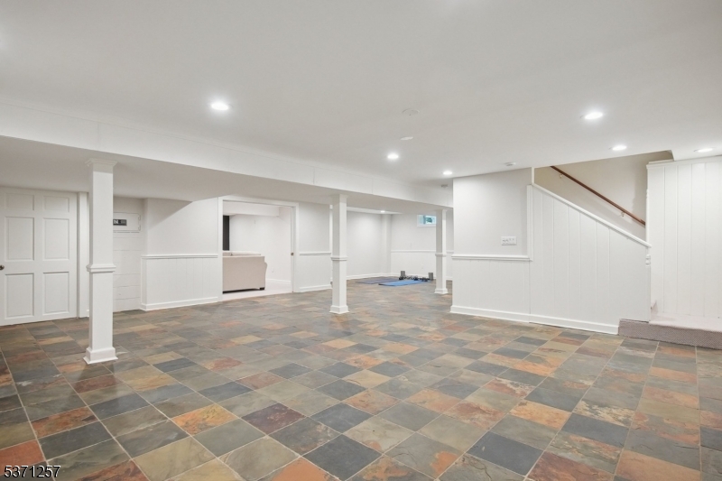 12 Water St