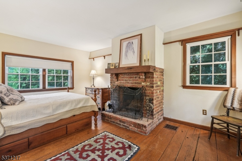 34 Farmersville Rd