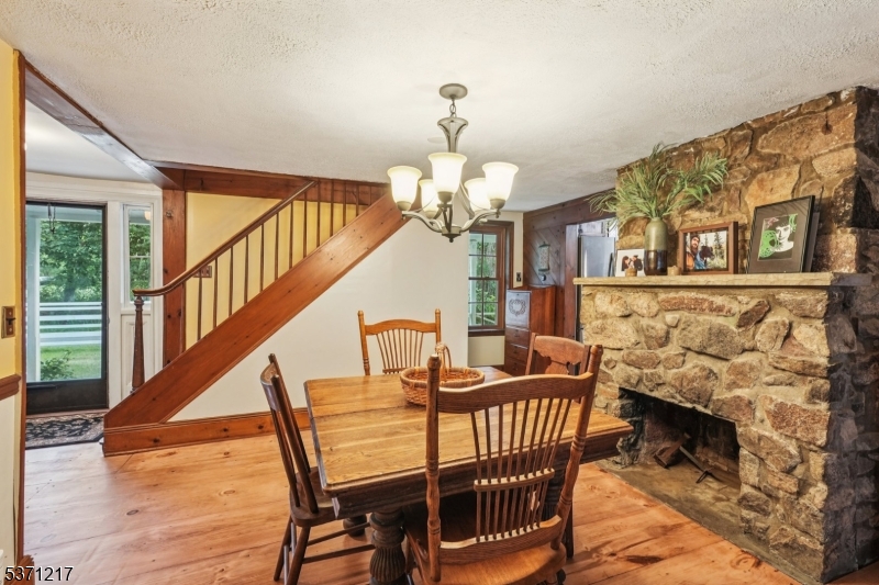 34 Farmersville Rd
