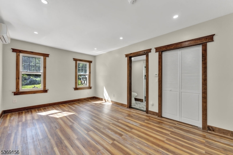 18 Edge Hill Rd