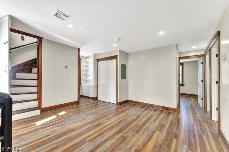 18 Edge Hill Rd