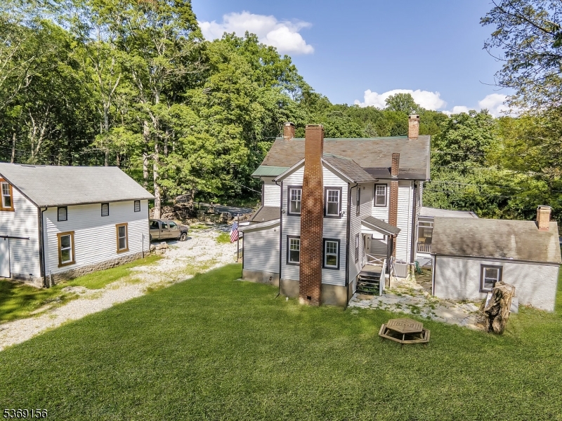 18 Edge Hill Rd