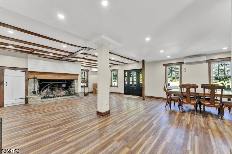 18 Edge Hill Rd